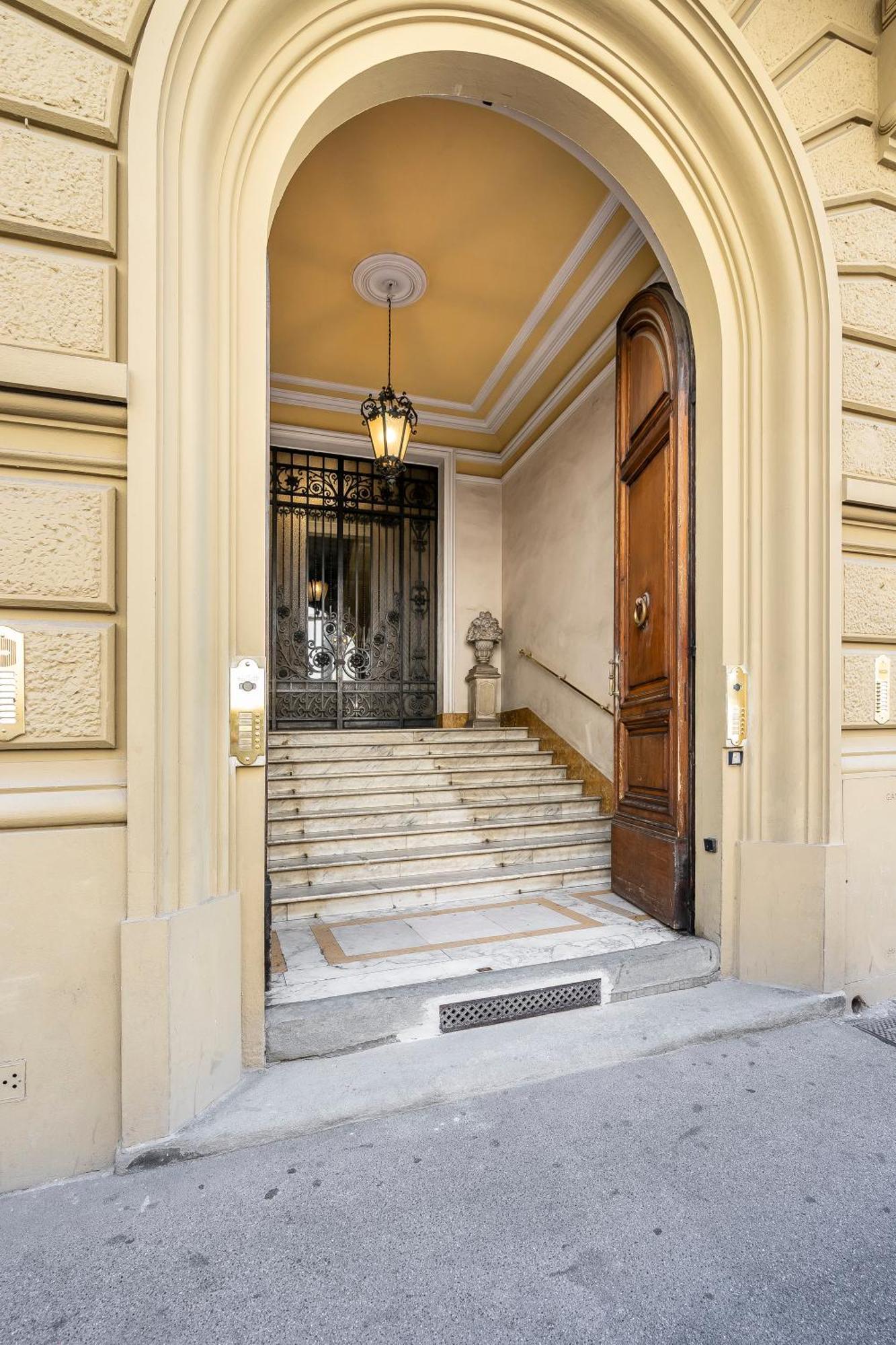 San Marco White Appartamento Luxury Con Garage Su Richiesta Firenze Eksteriør billede